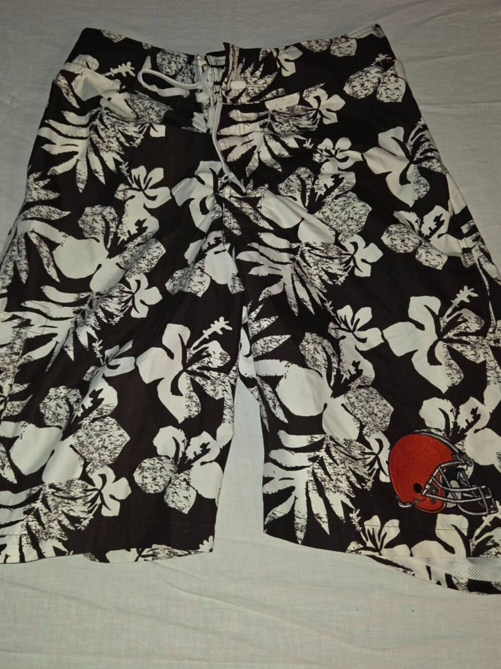 NWT Cleveland Browns NFL Hawaiian Floral Swim Board Shorts